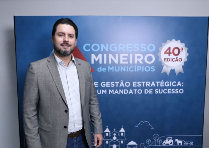 Paulo Navarro | Entrevista com Luís Eduardo Falcão